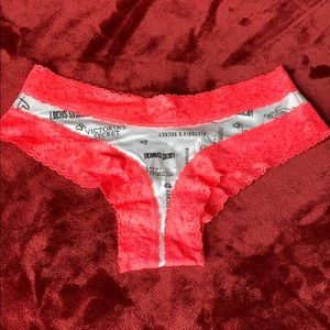 VS/PINK panties😊